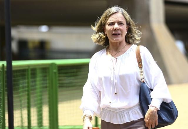 Imagem da noticia "Governo do DF foi irresponsável", diz Gleisi sobre invasão golpista