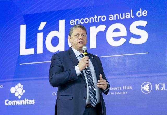 Imagem da noticia Tarcísio defende privatização da Sabesp em meio a críticas por apagão