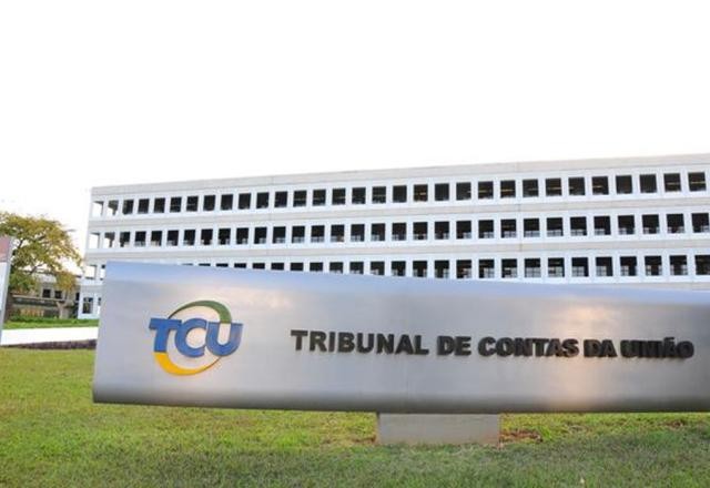 Imagem da noticia Governo eleito herdará R$ 400 bi em isenções tributárias, diz TCU