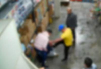 Dos torturadores em mercado de Canoas (RS), três são PMs Dos torturadores em mercado de Canoas (RS), três são PMs