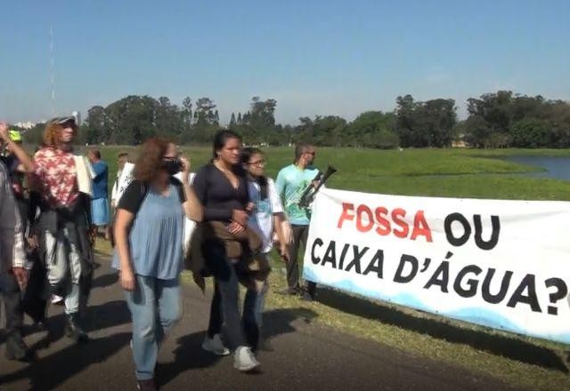 No Dia do Meio Ambiente, grupo "abraça" a Guarapiranga