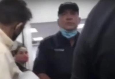 Guarda com máscara no queixo surta e faz ameaças com arma Guarda com máscara no queixo surta e faz ameaças com arma