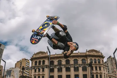 Brasileiro Gui Khury bate recorde mundial e vence etapa do Pro Tour de skate em São Paulo Brasileiro Gui Khury bate recorde mundial e vence etapa do Pro Tour de skate em São Paulo