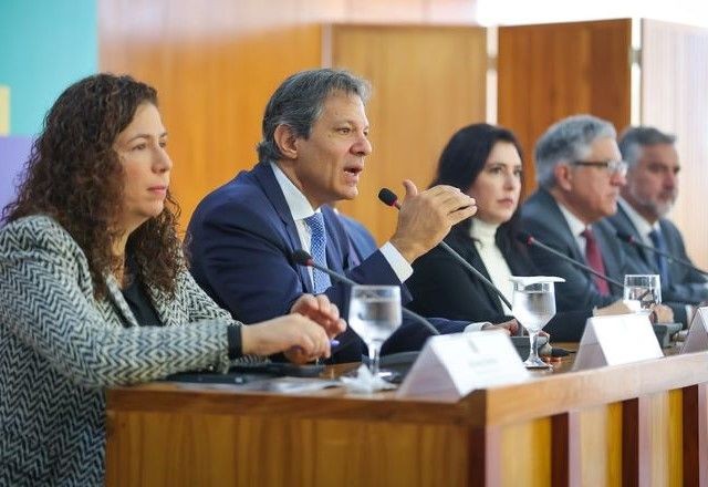 Imagem da noticia Haddad comenta dólar a R$ 6 e diz que é preciso por em xeque "profecias" do mercado
