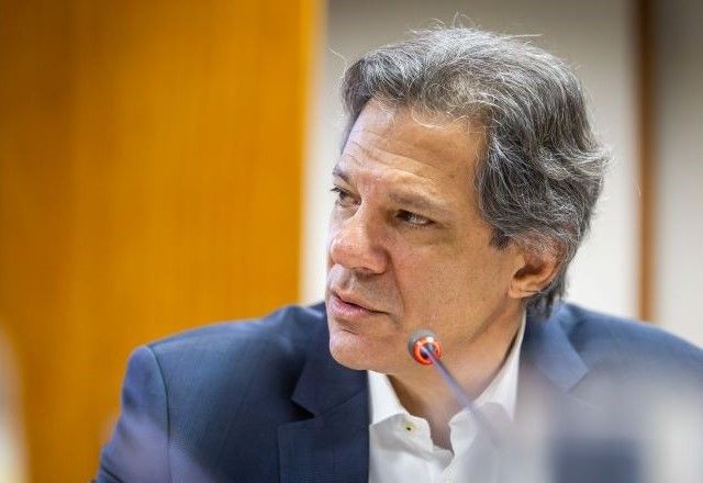 Imagem da noticia Pix de R$ 5 mil: vídeo falso sobre novos impostos envolvendo Haddad é removido do Instagram