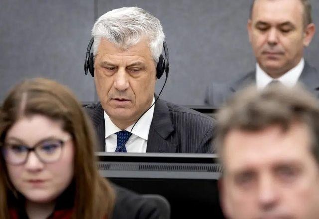 Imagem da noticia Ex-presidente do Kosovo começa a ser julgado por crimes de guerra