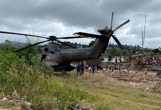 Imagem da noticia África do Sul mobiliza 10 mil soldados após tempestade deixar 433 mortos