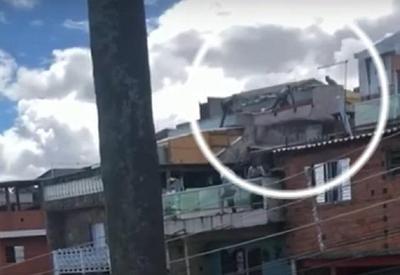 Homem é morto pela polícia após denúncia de violência doméstica Homem é morto pela polícia após denúncia de violência doméstica