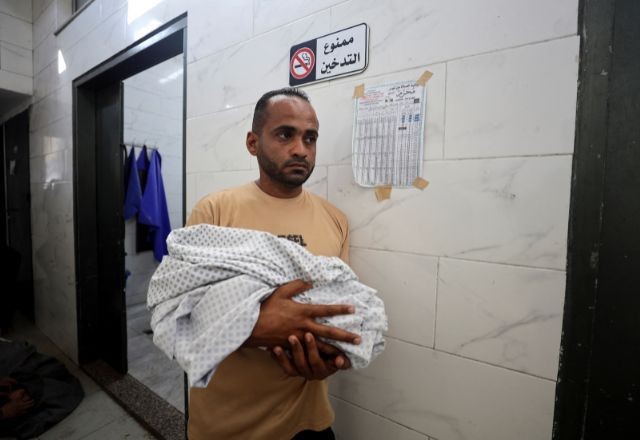 Imagem da noticia Bloqueio de Israel mata bebê de seis semanas e outras 14 pessoas de fome na Faixa de Gaza