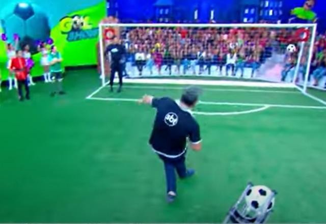 Imagem da noticia Conheça história do "Tonhão", colaborador do SBT que ganhou R$ 100 mil