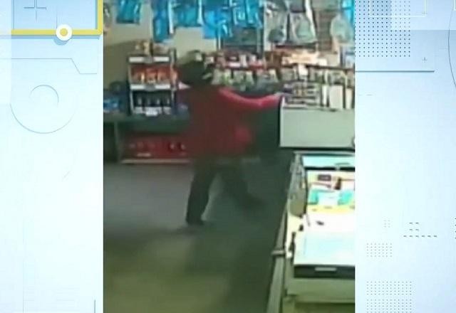 Imagem da noticia Roubo frustrado: assaltante mata comparsa durante crime