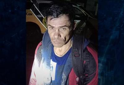 Procurado pela Justiça é preso e faz ameaça de morte em libras Procurado pela Justiça é preso e faz ameaça de morte em libras