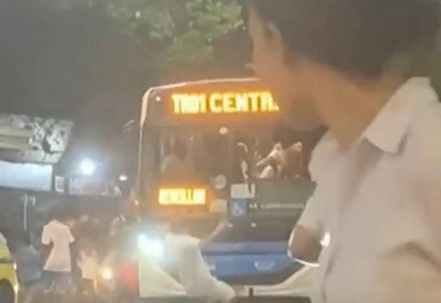 Imagem da noticia Motorista de ônibus atropela, mata homem e é preso no RJ