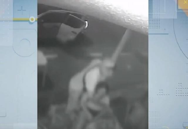 Imagem da noticia Mulheres são assaltadas na porta de lanchonete e ficam sem reação