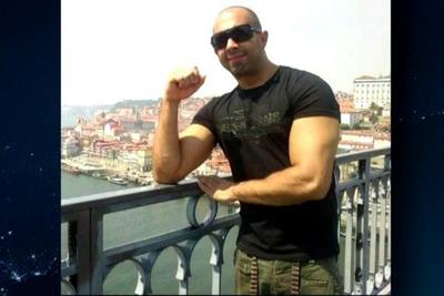 Homem é baleado na cabeça em assalto a ônibus Homem é baleado na cabeça em assalto a ônibus