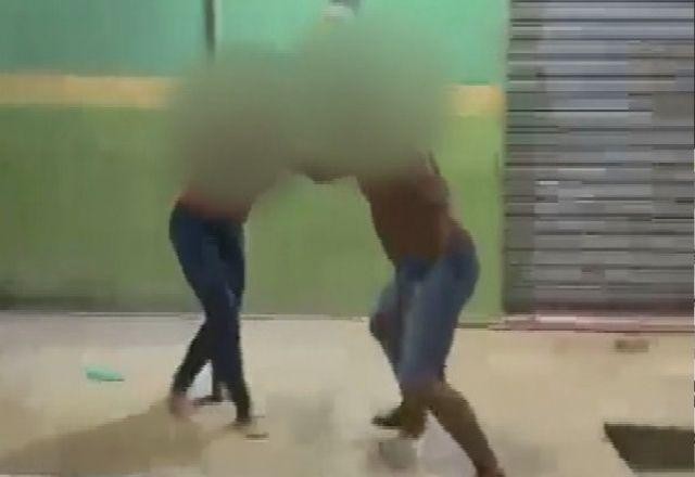 Imagem da noticia Homem é flagrado agredindo mulher no meio da rua, no Amazonas