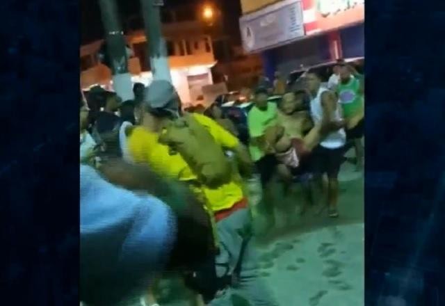 Imagem da noticia Tiroteio em bloco de carnaval deixa mortos em Magé (RJ)