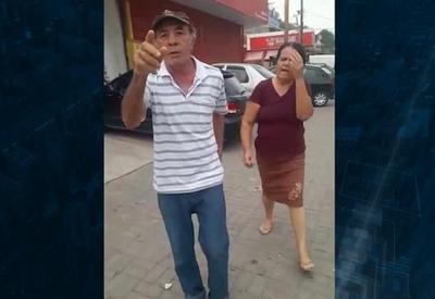 Evangélico intolerante hostiliza e ofende espírita no meio da rua Evangélico intolerante hostiliza e ofende espírita no meio da rua