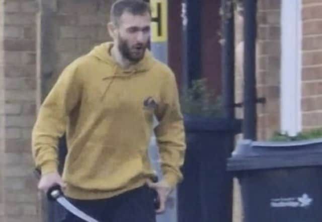 Imagem da noticia Homem que matou adolescente com espada em Londres tem nacionalidade brasileira