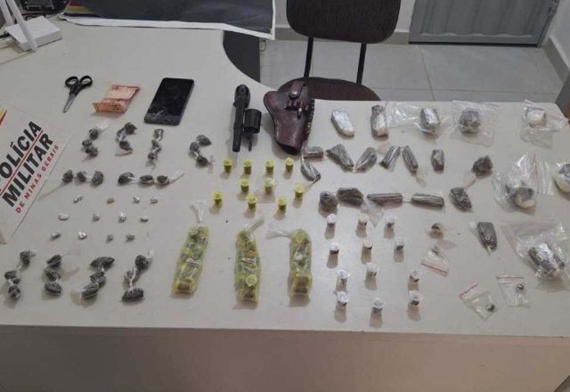 Imagem da noticia Homem que vendia drogas em cemitério é preso em cima de sepultura em MG