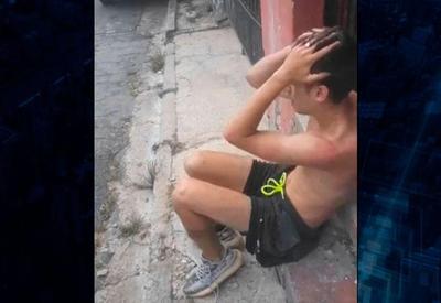 Homem que assediava mulheres na rua é morto com 22 tiros Homem que assediava mulheres na rua é morto com 22 tiros