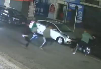 Professor morre após ser esfaqueado por pessoas em situação de rua Professor morre após ser esfaqueado por pessoas em situação de rua