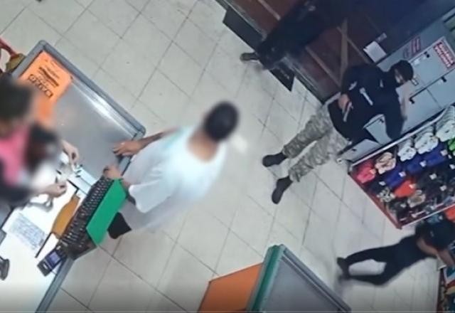 Imagem da noticia Homens encapuzados invadem mercado e fazem 20 pessoas reféns no ES