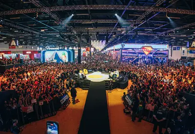 Resenha: com escassez de anúncios, paixão dos fãs brasileiros vira ponto alto da CCXP25 Resenha: com escassez de anúncios, paixão dos fãs brasileiros vira ponto alto da CCXP25