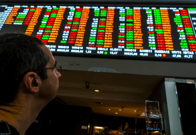 Ibovespa fecha em queda de 1,52% e apaga metade dos ganhos no ano Ibovespa fecha em queda de 1,52% e apaga metade dos ganhos no ano