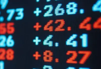 Ibovespa fecha em nova máxima histórica impulsionado por decisões de juros Ibovespa fecha em nova máxima histórica impulsionado por decisões de juros