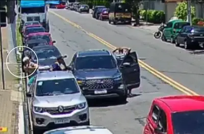 Polícia prende trio que assaltou idosa de 90 anos em São Bernardo do Campo (SP) Polícia prende trio que assaltou idosa de 90 anos em São Bernardo do Campo (SP)