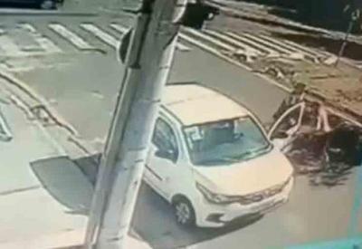 Vídeo: idoso apanha de bandido durante assalto em Campinas Vídeo: idoso apanha de bandido durante assalto em Campinas