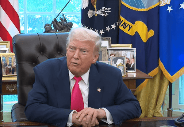 Imagem da notícia: “Não há qualquer coisa que a Dinamarca possa fazer”, diz Trump, ao SBT News, sobre a Groenlândia