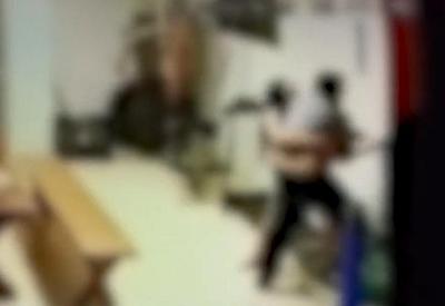 Genro atira em sogro e fere esposa durante briga no Dia dos Pais Genro atira em sogro e fere esposa durante briga no Dia dos Pais