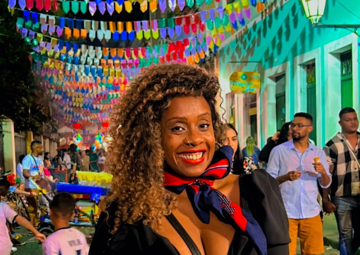 Imagem da noticia Brasileira desaparecida na África do Sul é encontrada após pedir socorro em live