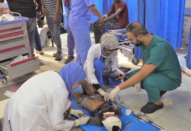 Imagem da noticia OMS entrega suprimentos médicos à Gaza "apesar de ataques aéreos"