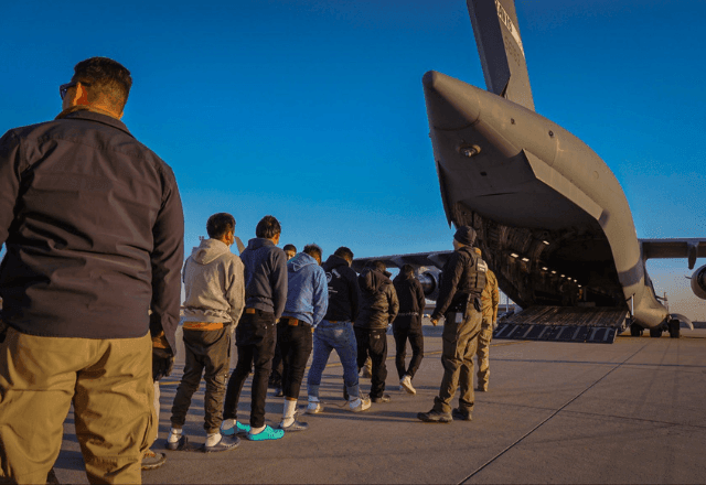 Imagem da noticia Brasil recebe novo voo de deportados dos Estados Unidos nesta sexta (7)