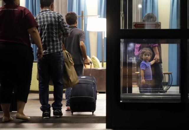Imagem da noticia EUA vão barrar imigrantes ilegais de Cuba, Haiti e Nicarágua