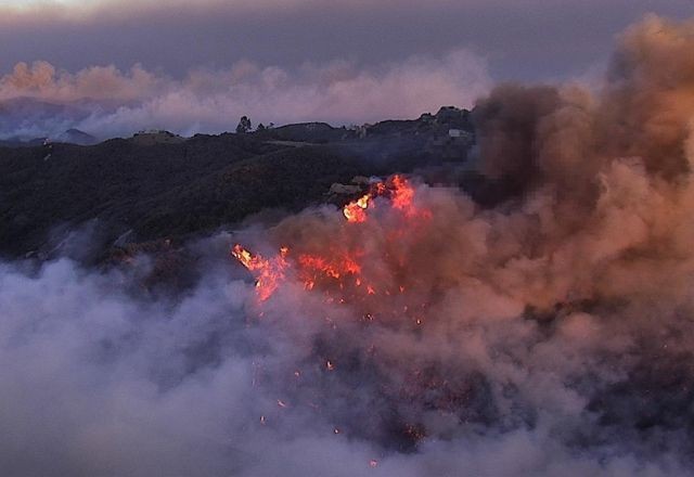 Imagem da noticia O que são os ventos Santa Ana, responsáveis por intensificar incêndios que destruíram Los Angeles