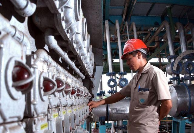 Imagem da noticia Confiança empresarial sobe em setembro e atinge maior nível desde 2021