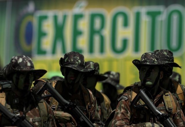 Imagem da noticia Defensoria recomenda ao Exército criação de protocolo para atender pessoas LGBTQIA+ no serviço militar