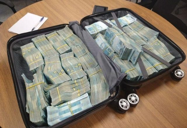 Imagem da noticia PF apura esquema de fraudes em saques do auxílio emergencial