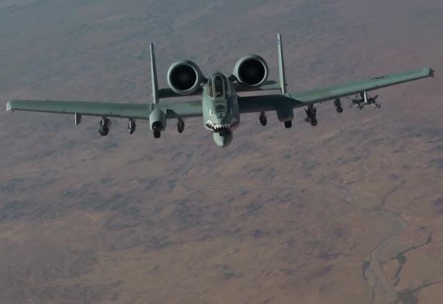 Imagem da noticia Irã afirma ter atingido mais uma aeronave dos EUA próximo ao Estreito de Ormuz