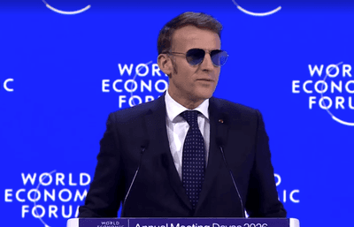 De óculos escuros, Macron critica "ambições imperialistas" sem citar Trump em Davos De óculos escuros, Macron critica "ambições imperialistas" sem citar Trump em Davos