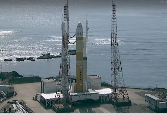 Imagem da noticia Foguete japonês com satélite é autodestruído em tentativa de lançamento