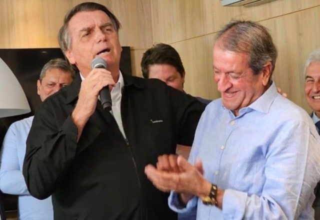Imagem da noticia STF nega pedido de Bolsonaro para ter contato com investigados em suposta tentativa de golpe