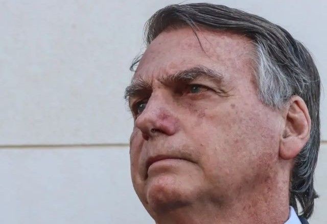 Imagem da noticia Após denúncia da PGR, Bolsonaro se reúne com parlamentares aliados em Brasília