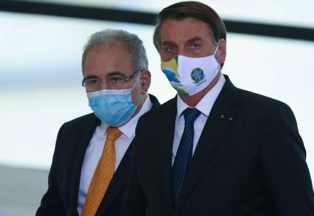 Imagem da noticia Rosa Weber pede investigação de Bolsonaro por atraso na vacinação infantil