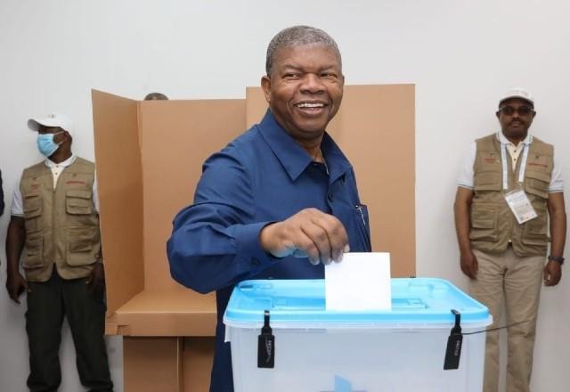 Imagem da noticia Partido do atual governo vence eleições em Angola