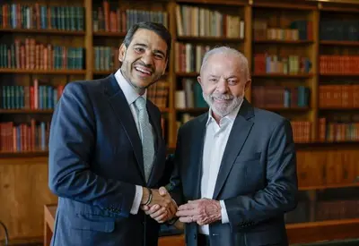 Lula pede que ministros liguem para senadores e peçam votos favoráveis a Messias Lula pede que ministros liguem para senadores e peçam votos favoráveis a Messias